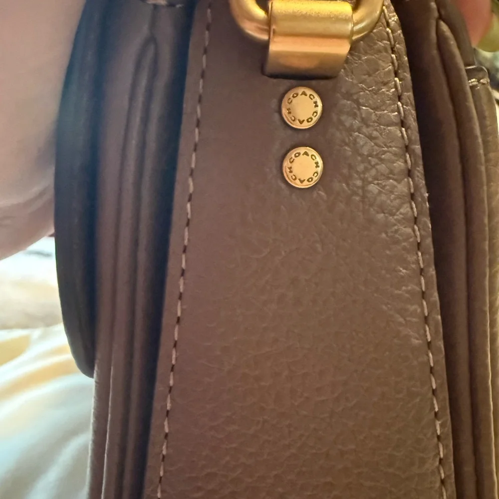 Coach Cassie 19 Pebbled Leather Turnlock Bag in Dark Stone - Picture 11 of 12